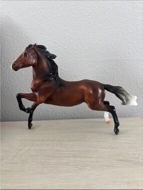 Breyer Reeves Stablemates Standard Bred Small Brown/Black Horse White